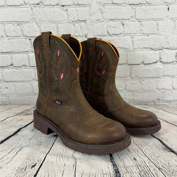 NWT GEMMA 8" WESTERN BOOT 9.0 - Picture 1 of 5